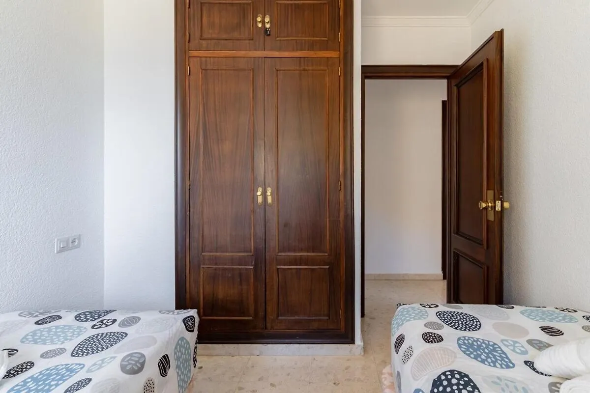 Apartment 3 Bedroom Apt Close To The Beach Benalmádena