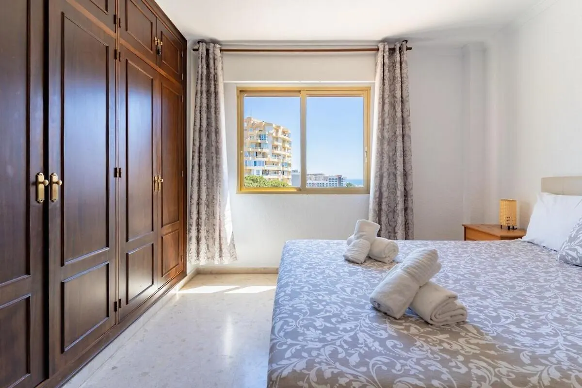 Apartment 3 Bedroom Apt Close To The Beach Benalmadena Spain