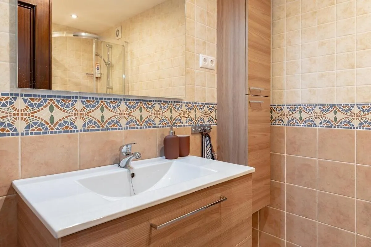 3 Bedroom Apt Close To The Beach Benalmadena Apartment